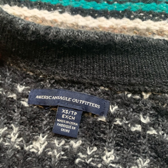 American Eagle Patterned Sweater - Picture 3 of 3